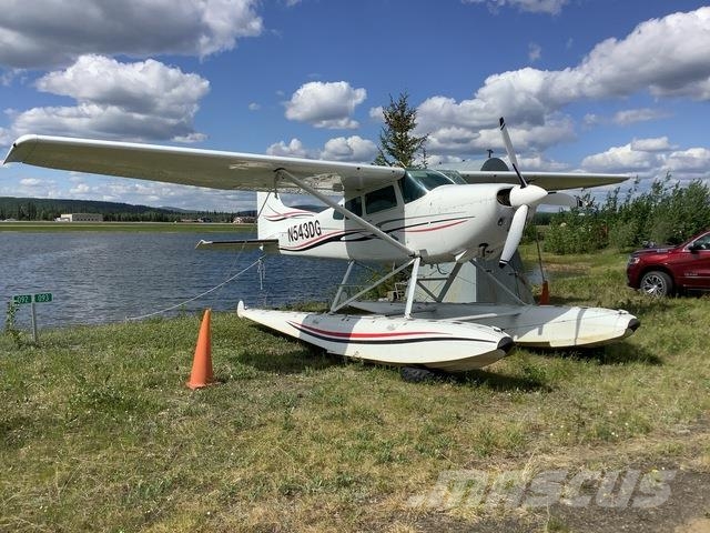 Cessna A185F Skywagon Vybavení letiště