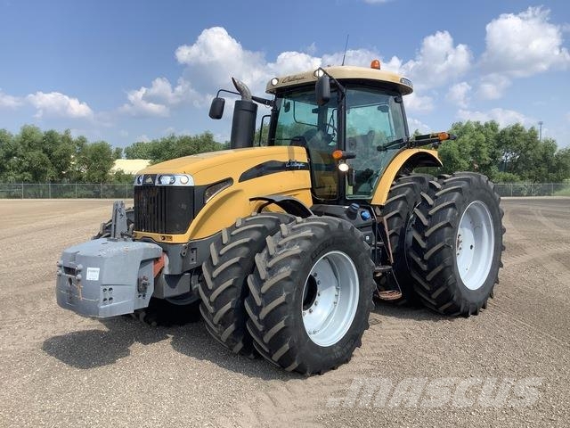 Challenger MT675D トラクター