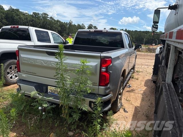 Chevrolet 1500 Пікапи / Бічне розвантаження