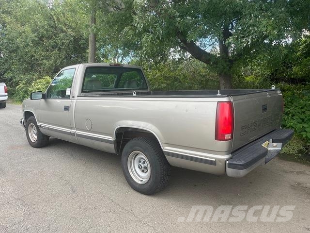 Chevrolet 1500 شاحنات خفيفة/مفصلية الجوانب
