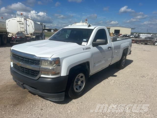 Chevrolet 1500 皮卡.傳統半斗卡車/側卸板