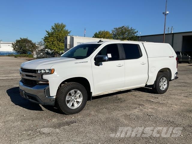 Chevrolet 1500 Caja abierta/laterales abatibles