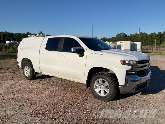 Chevrolet 1500 Caja abierta/laterales abatibles
