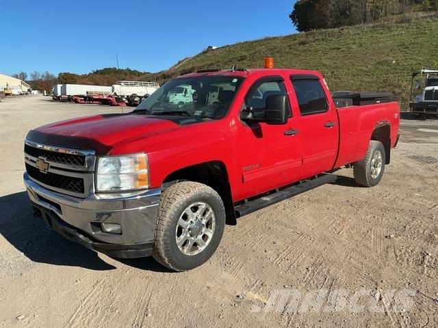 Chevrolet 2500 Caja abierta/laterales abatibles