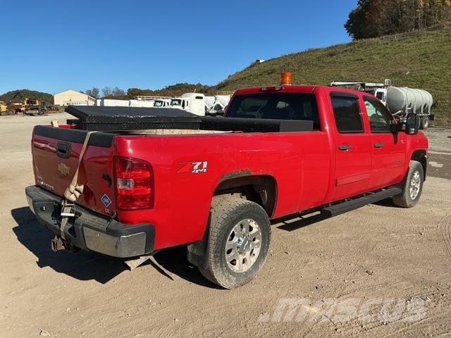 Chevrolet 2500 Caja abierta/laterales abatibles