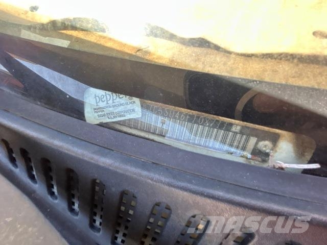Chevrolet 3500 Cabine si interior