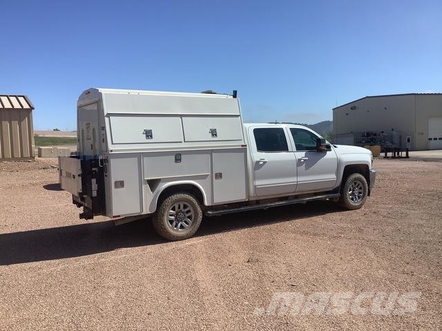 Chevrolet 3500 HD Pikapai / Bortiniai sunkvežimiai