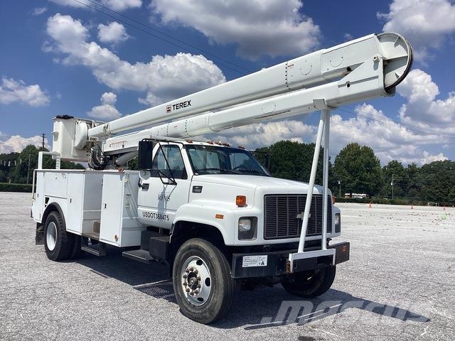 Chevrolet C7500 Моторизирани платформи с талига