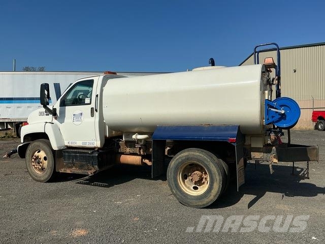 Chevrolet C7500 Поливочные машины