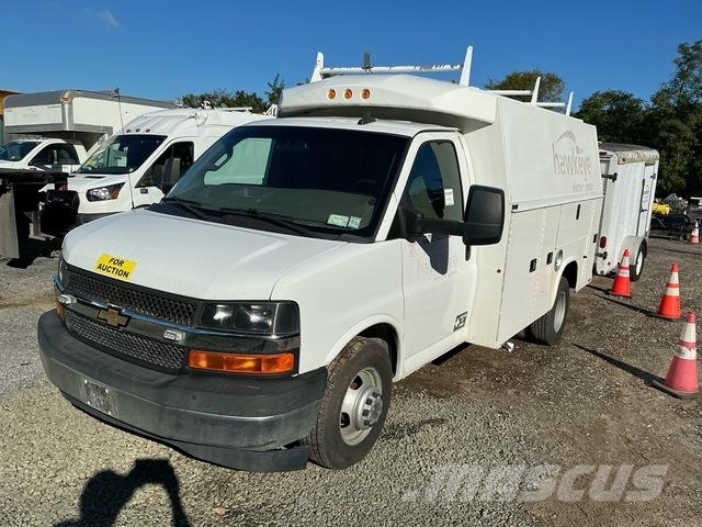 Chevrolet Express شاحنات خفيفة/مفصلية الجوانب