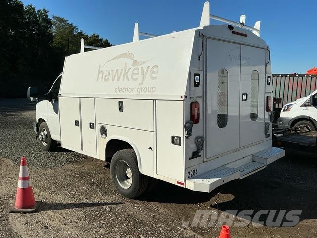 Chevrolet Express شاحنات خفيفة/مفصلية الجوانب