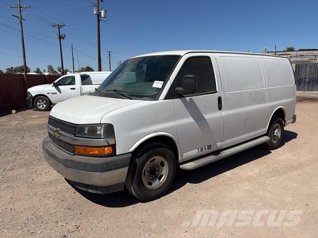 Chevrolet Express 2500 패널 화물차