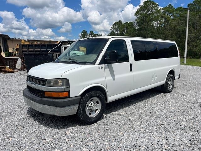 Chevrolet Express 3500 Automobili