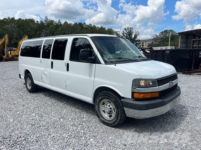Chevrolet Express 3500 Automobili