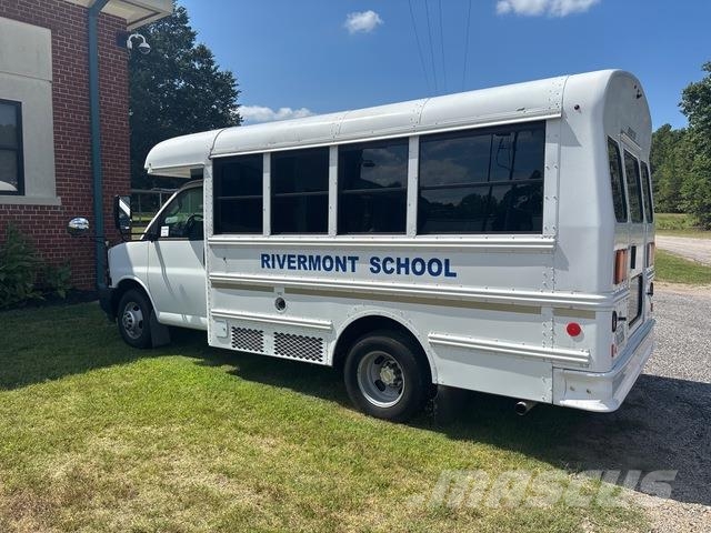 Chevrolet Express 3500 Mini bus