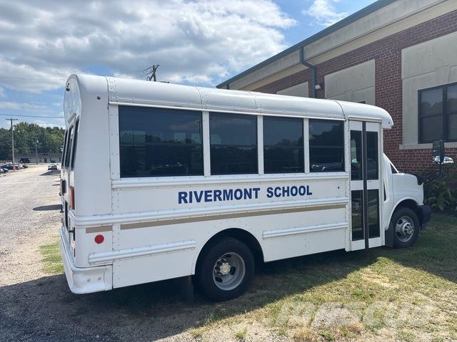 Chevrolet Express 3500 Mini bus