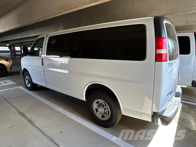 Chevrolet Express 3500 Voiture