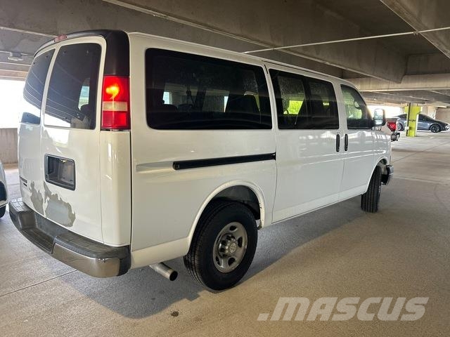 Chevrolet Express 3500 Voiture