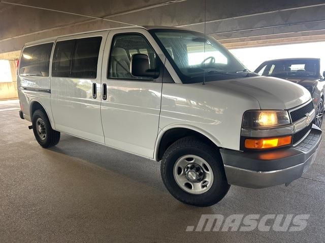 Chevrolet Express 3500 Voiture