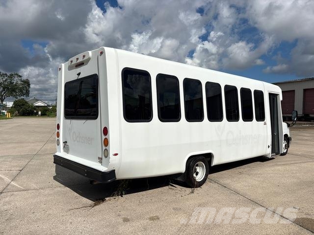 Chevrolet G4500 Express Mini bus