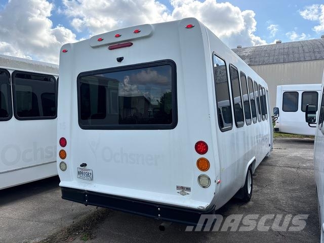 Chevrolet G4500 Express Mini bus