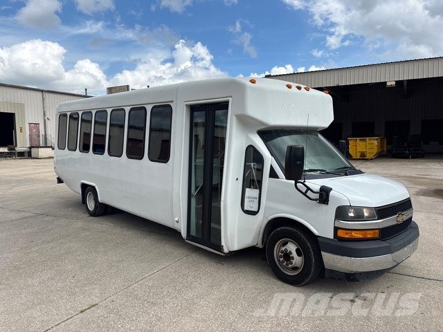 Chevrolet G4500 Express Mini bus