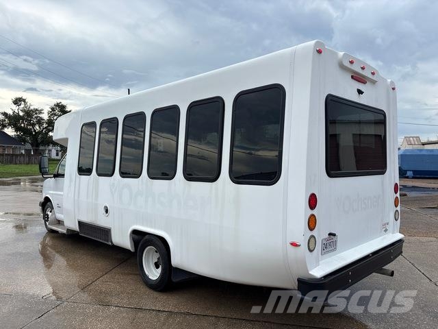 Chevrolet G4500 Express Mini bus