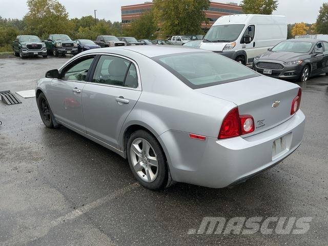 Chevrolet Malibu LS 自動車
