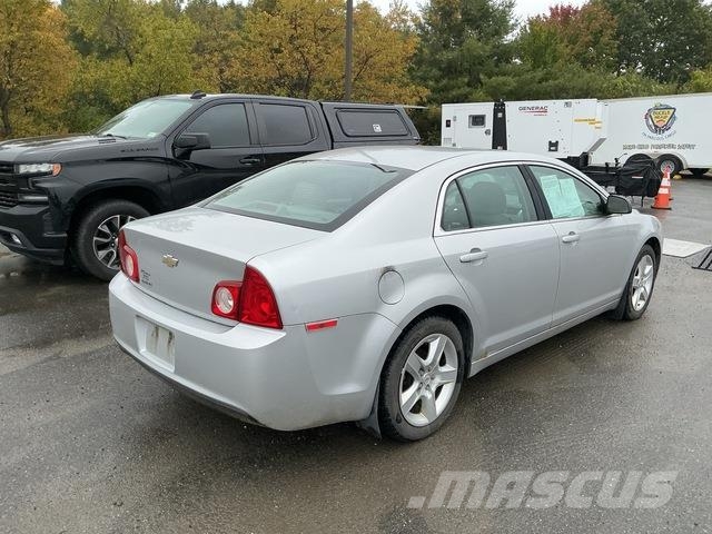 Chevrolet Malibu LS 自動車