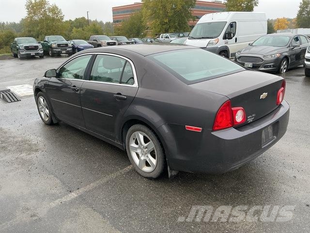 Chevrolet Malibu LS Automobili