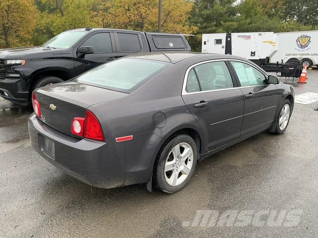 Chevrolet Malibu LS Automobili