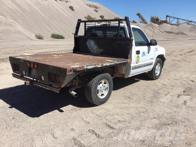 Chevrolet Silverado 1500 Flakbilar