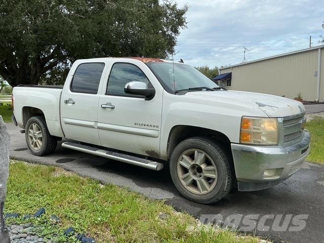 Chevrolet Silverado 1500 Бортовые фургоны