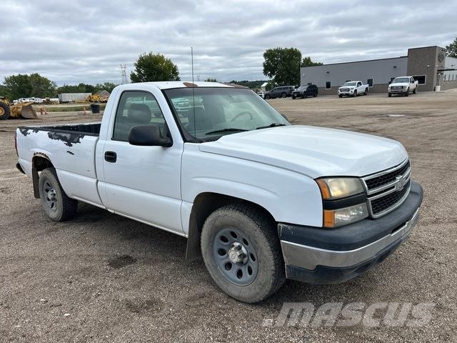 Chevrolet Silverado 1500 皮卡.傳統半斗卡車/側卸板