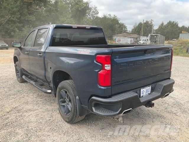 Chevrolet Silverado 1500 Pikapai / Bortiniai sunkvežimiai