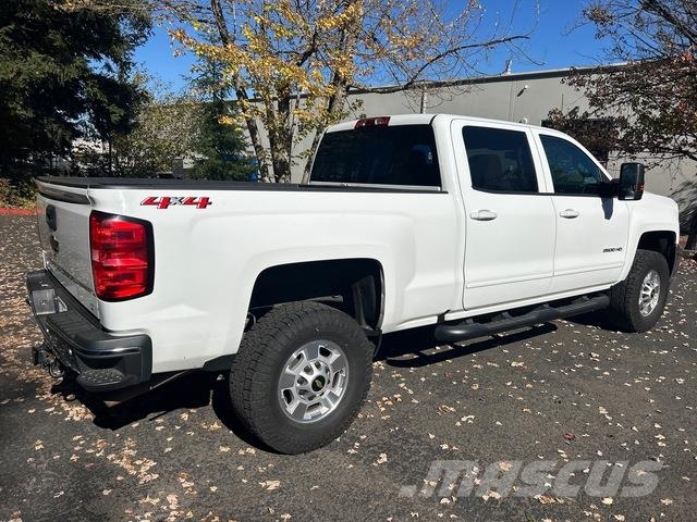 Chevrolet Silverado 2500HD Prekucniki