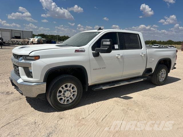 Chevrolet Silverado 2500HD Пікапи / Бічне розвантаження