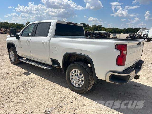 Chevrolet Silverado 2500HD Пікапи / Бічне розвантаження