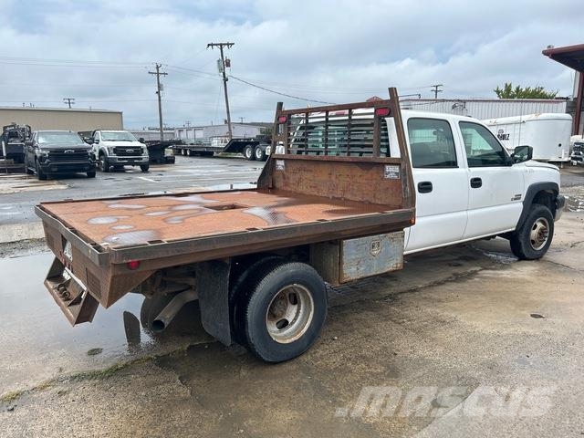 Chevrolet Silverado 3500 Pritschenwagen/Pritschenwagen mit Seitenklappe