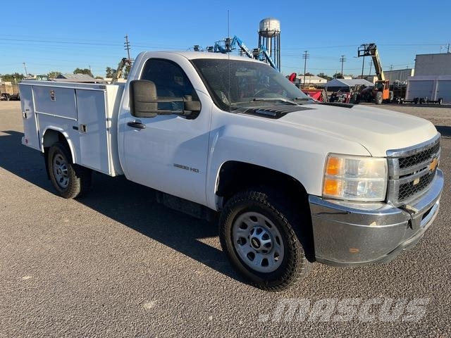 Chevrolet Silverado 3500 皮卡.傳統半斗卡車/側卸板