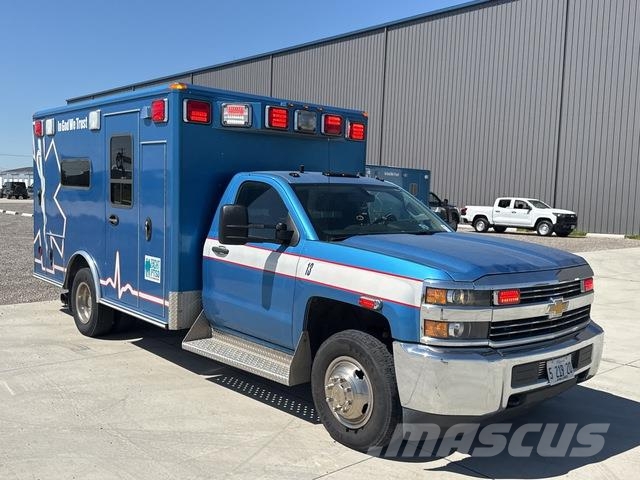 Chevrolet Silverado 3500HD سيارات إسعاف