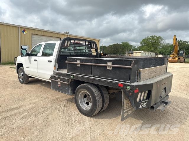 Chevrolet Silverado 3500HD Camion plateau