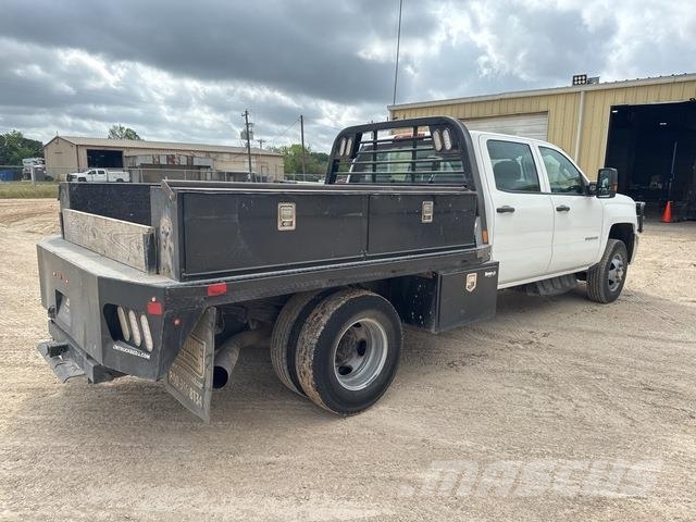 Chevrolet Silverado 3500HD Camion plateau