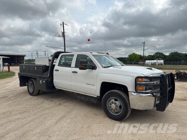 Chevrolet Silverado 3500HD Camion plateau