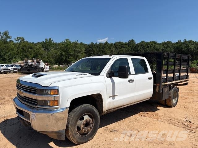 Chevrolet Silverado 3500HD Flatbed/Dropside trucks