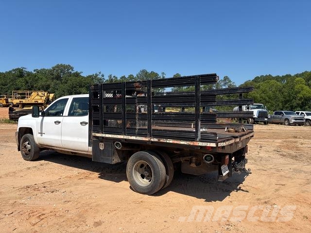 Chevrolet Silverado 3500HD Flatbed/Dropside trucks