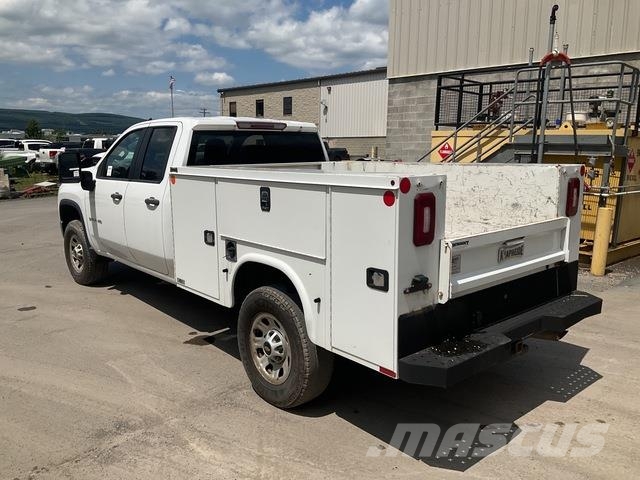 Chevrolet Silverado 3500HD Пикапи