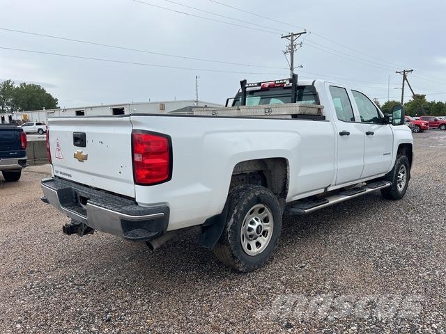 Chevrolet Silverado 3500HD Pikapai / Bortiniai sunkvežimiai