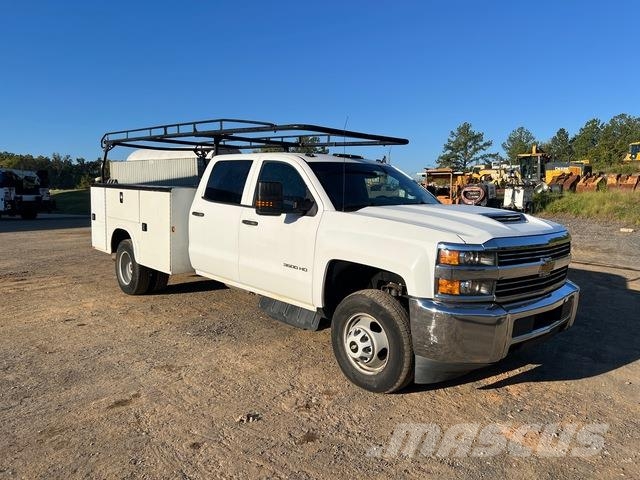 Chevrolet Silverado 3500HD Pikaplar