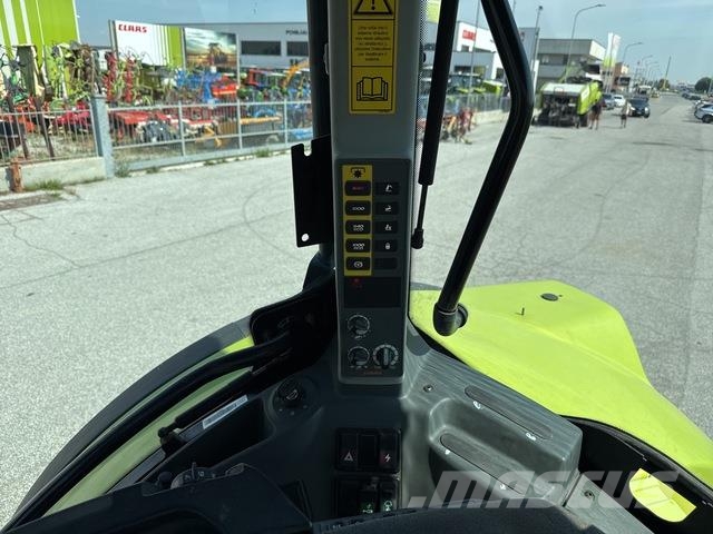 CLAAS Arion 550 Tractoare